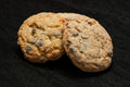 Cookies con Gocce di Cioccolato e Granella di Nocciole